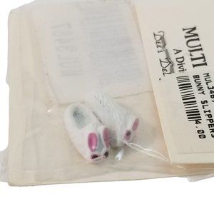 Dollhouse Miniature Slippers Bunny White Rabbit Bathroom Spa Hotel Metal Pink